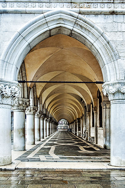 Arches at Piazza San Marco